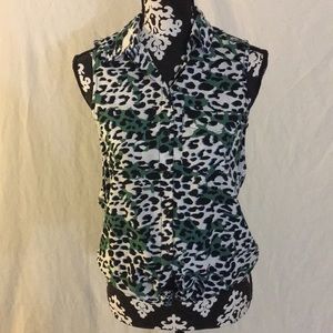 NWT SLEEVELESS TIE BOTTOM BEACHLUNCHLOUNGE TOP